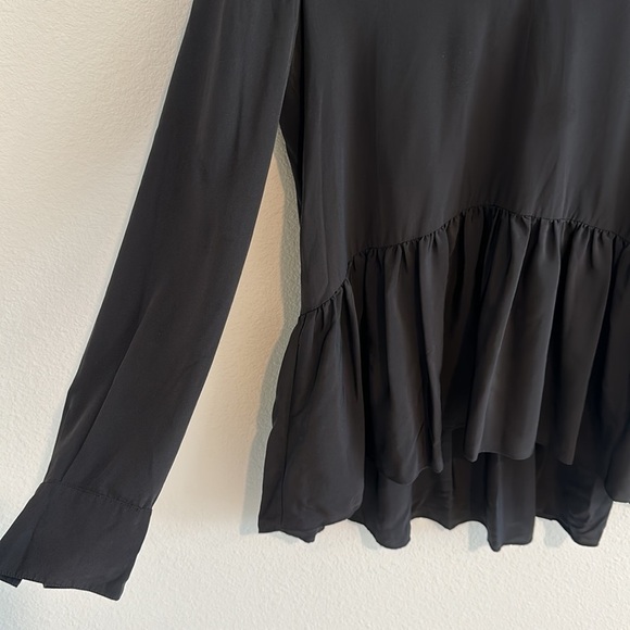 Tibi 100% Silk High Low Hem Peplum Minimalist Black Top - Picture 5 of 10